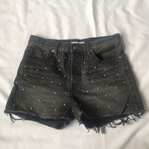 NWOT Levi’s Embellished Wedgie Shorts In Faded Black
